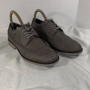 G H Bass Men's Gray Wingtip Dress Shoes - Classic Brogue Lace-Up